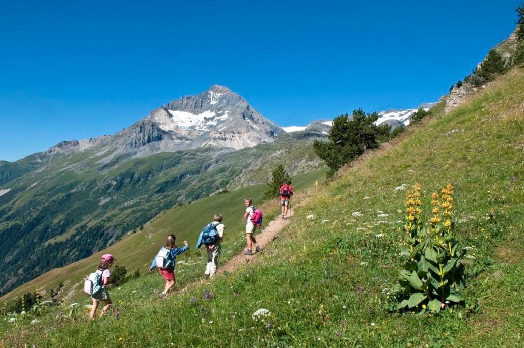 Cis-Ethic Etapes De Val Cenis Hotell Lanslebourg-Mont-Cenis Exteriör bild